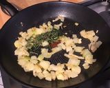 Une image de l'étape 8 de Bœuf sauté ail, oignon et herbes aromatiques du jardin.