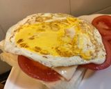 A picture of step 3 of Fresh Tomatoes Double Sandwich.