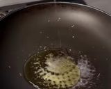 A picture of step 1 of Bread Omlet Pizza.