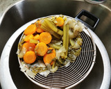 Foto del paso 3 de la receta: Espaguetis en Salsa de Carne y Vegetales con Pasta de Tomates