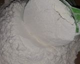 A picture of step 1 of Meat pie.