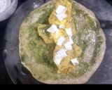 A picture of step 5 of Hariyali paneer tikka roll.