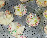 Foto langkah ke 7 dari resep Bolu Kukus Pelangi.