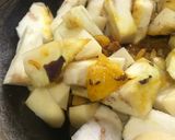 A picture of step 6 of Aloo Baingan.
