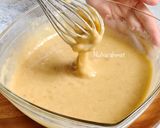 Gambar langkah 3 resipi Almond Banana Cupcake.