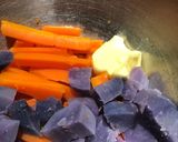 Sárgarépa- lilaburgonya püré recept fázis 1 fotója
