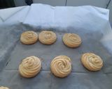 Une image de l'étape 3 de Les biscuits rose au chocolat.