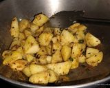 व्रत स्पेशल साबूदाना खिचड़ी | हल्की, स्वादिष्ट और परफेक्ट फालाहार रेसिपी चरण 3 फोटो
