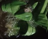 Foto langkah ke 4 dari resep Ayam Goreng Daun Pandan.