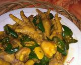 Foto langkah ke 3 dari resep Tumis Ceker Ayam Cabe Ijo.