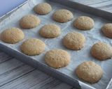 Foto langkah ke 4 dari resep Kue Kering Selai Kacang 3 Bahan.