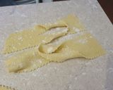 Foto del passaggio 3 della ricetta Chiacchiere di carnevale