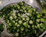 A picture of step 4 of Okra-Onion Fry.