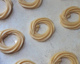 Foto del paso 3 de la receta: Rosquitas de masa bomba💞