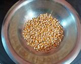 A picture of step 1 of Corn chilla.