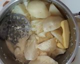 Foto del paso 4 de la receta: Merluza con Puré Casero de Papas