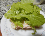 Foto del paso 4 de la receta: Sándwich de bonito y lonchas de surimi