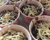Foto langkah ke 3 dari resep Muffin pisang coklat keju.