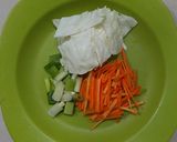Foto langkah ke 2 dari resep Bihun Goreng Putih.