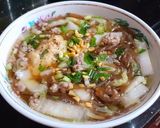 A picture of step 4 of Black Garlic Noodle Soup with Pork.
