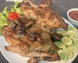 Foto langkah ke 8 dari resep Ayam Ingkung Bumbu Klaten.