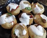 A picture of step 5 of Dahi puri chaat.