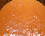Foto del paso 2 de la receta: Espirales en salsa de guisantes y zanahorias con salchichas
