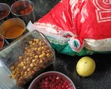 A picture of step 2 of Murmura bhel.