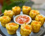 A picture of step 7 of Chicken Siew Mai.