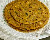 A picture of step 5 of Leftover Ka Makeover Protein Pack Paratha 🫓 (Pudi).