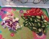 Foto langkah ke 1 dari resep Cumi Asin Masak Cabe.