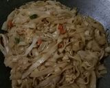 Foto langkah ke 9 dari resep Kwetiau goreng pedes.