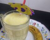Haldi Banana milkshake recipe step 1 photo