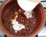 A picture of step 8 of Dahi Gosht(yoghurt Curry).