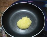 A picture of step 2 of Kesari Sama Rice halwa.