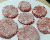 Foto del paso 3 de la receta: Mini burgers rebozadas con parmentier