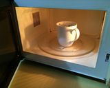 Foto langkah ke 3 dari resep Brownies in a mug.