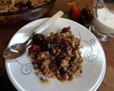 Foto del paso 3 de la receta: Crumble de cerezas, arándanos y fresas con avena