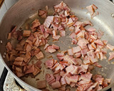 Foto del paso 1 de la receta: Champiñones y espárragos con tocino