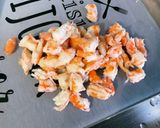Une image de l'étape 15 de Nouilles aux crevettes et champignons au gingembre et curry.
