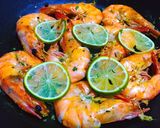 รูปขั้นตอนการทำที่ 1 ของ กุ้งคั่วเนยมะนาว