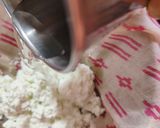 A picture of step 1 of Strawberry Cheese cake.