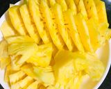 Hình bước làm 1 của món Sườn non kho thơm