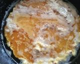 A picture of step 3 of Bread Omelette.