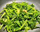 炒地瓜葉保持鮮綠不變黑分享的食譜步驟3照片