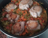 Foto del paso 3 de la receta: Pollo en salsa de mamá