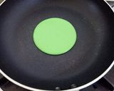 Foto langkah ke 3 dari resep Surabi Pandan Teflon Kinca Karamel.