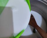 Foto langkah ke 2 dari resep Bubur sumsum lumer.