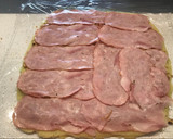 Foto del paso 10 de la receta: Arrollado de papa con jamón y queso