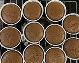 Foto langkah ke 4 dari resep Choco Cupcake.